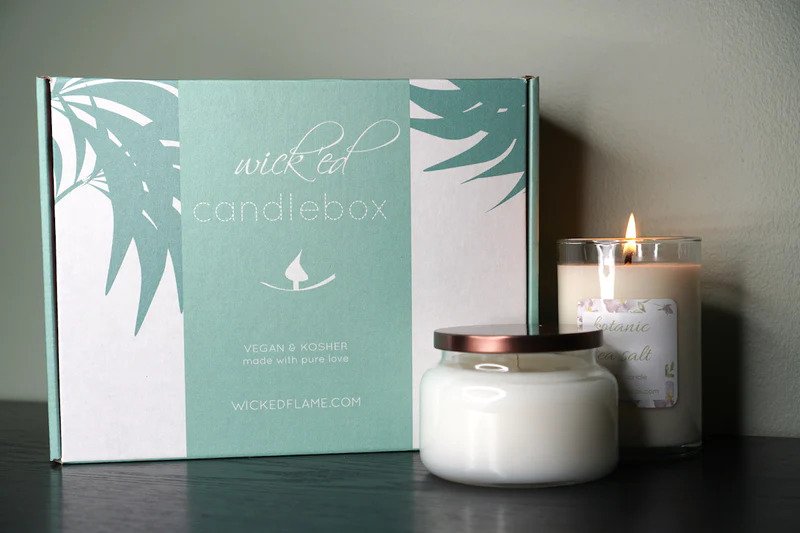 What Makes you Want Print Candle Packaging